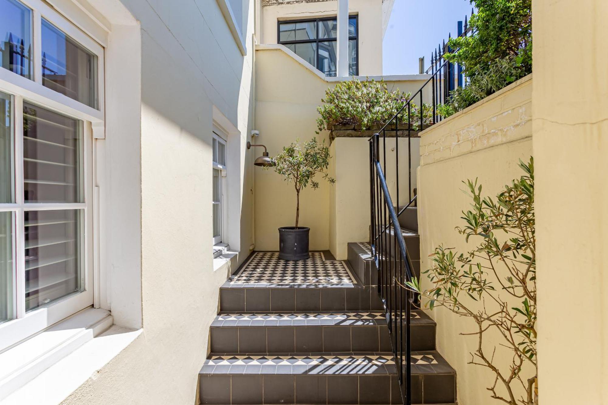 Beaches Brighton - Luxury Seafront Accommodation Екстериор снимка