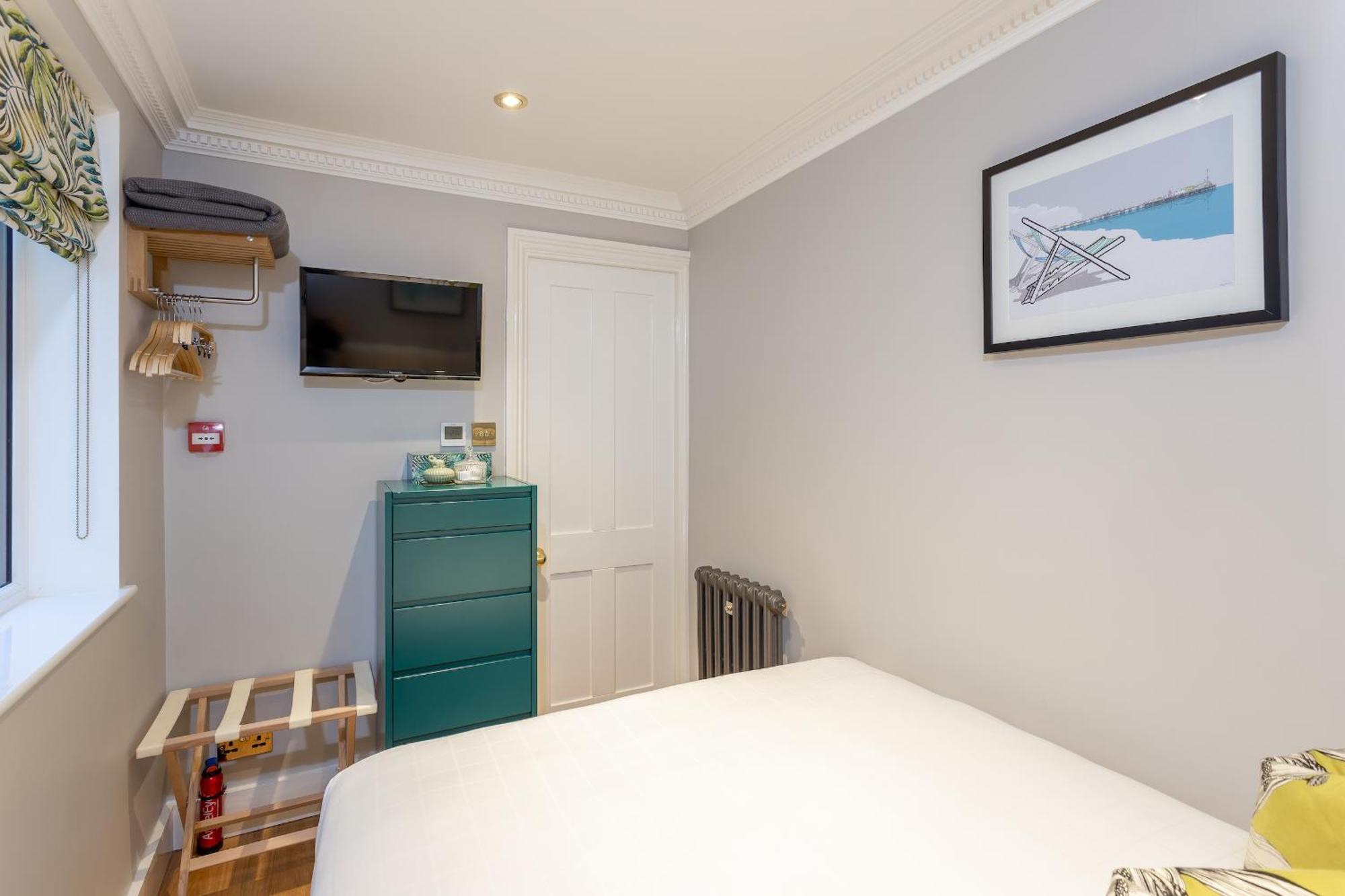 Beaches Brighton - Luxury Seafront Accommodation Екстериор снимка