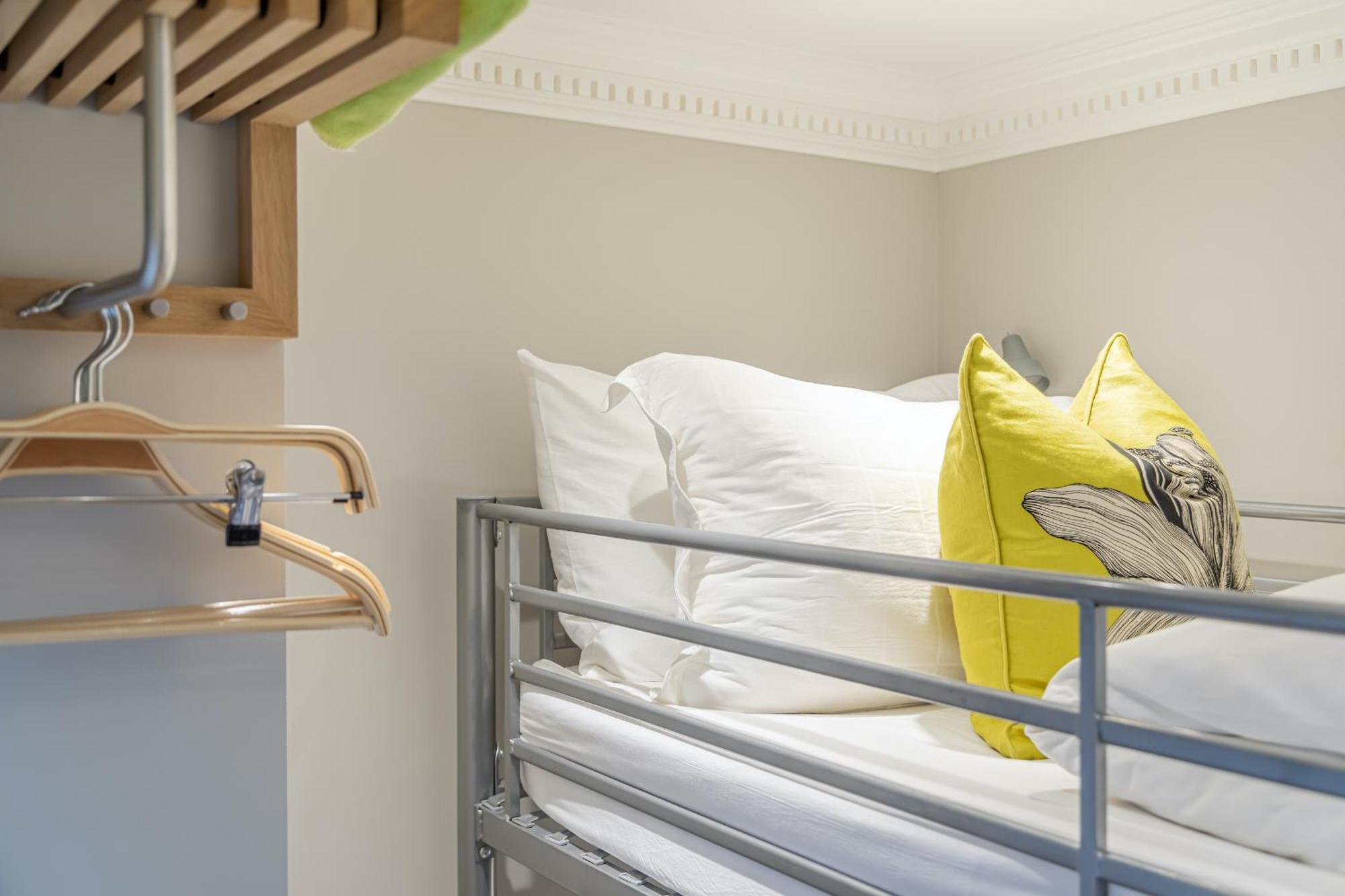 Beaches Brighton - Luxury Seafront Accommodation Екстериор снимка